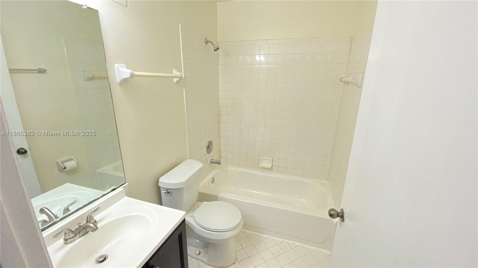 SUMMER LAKE · #104 in Oakland Park - Photo 24