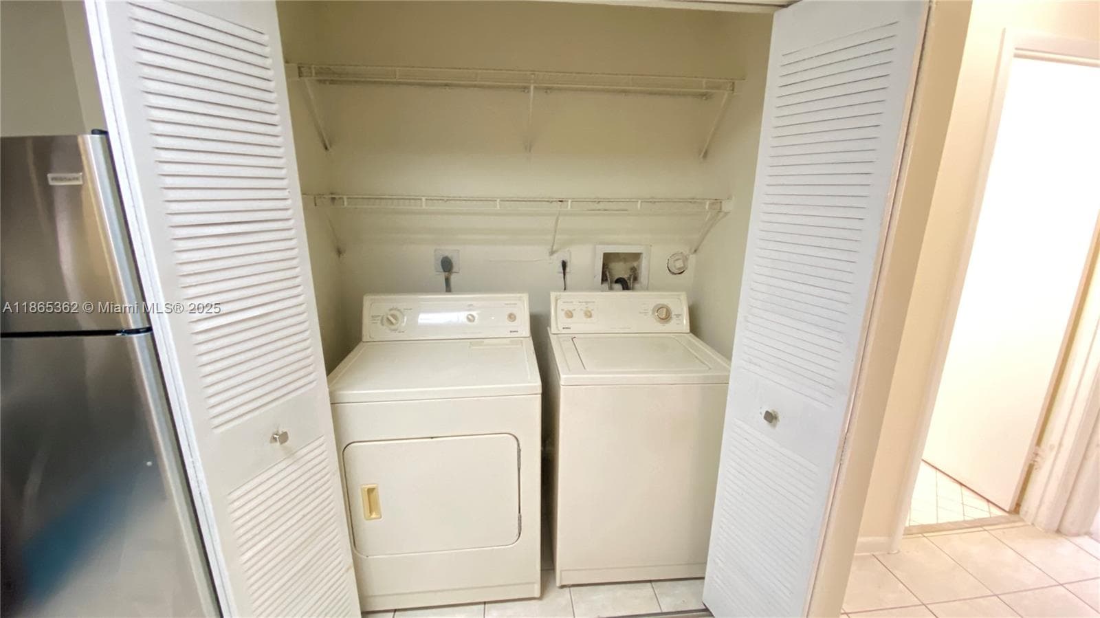 SUMMER LAKE · #104 in Oakland Park - Photo 25