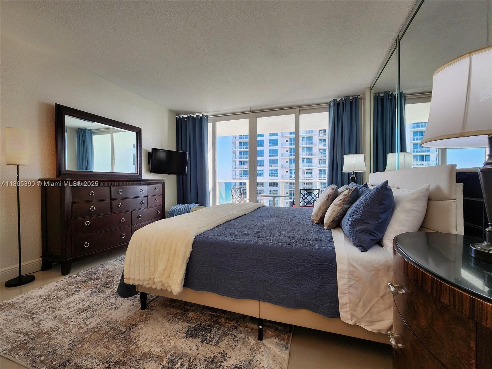 ALEXANDER TOWERS CONDO · #1217 in Hollywood - Photo 13