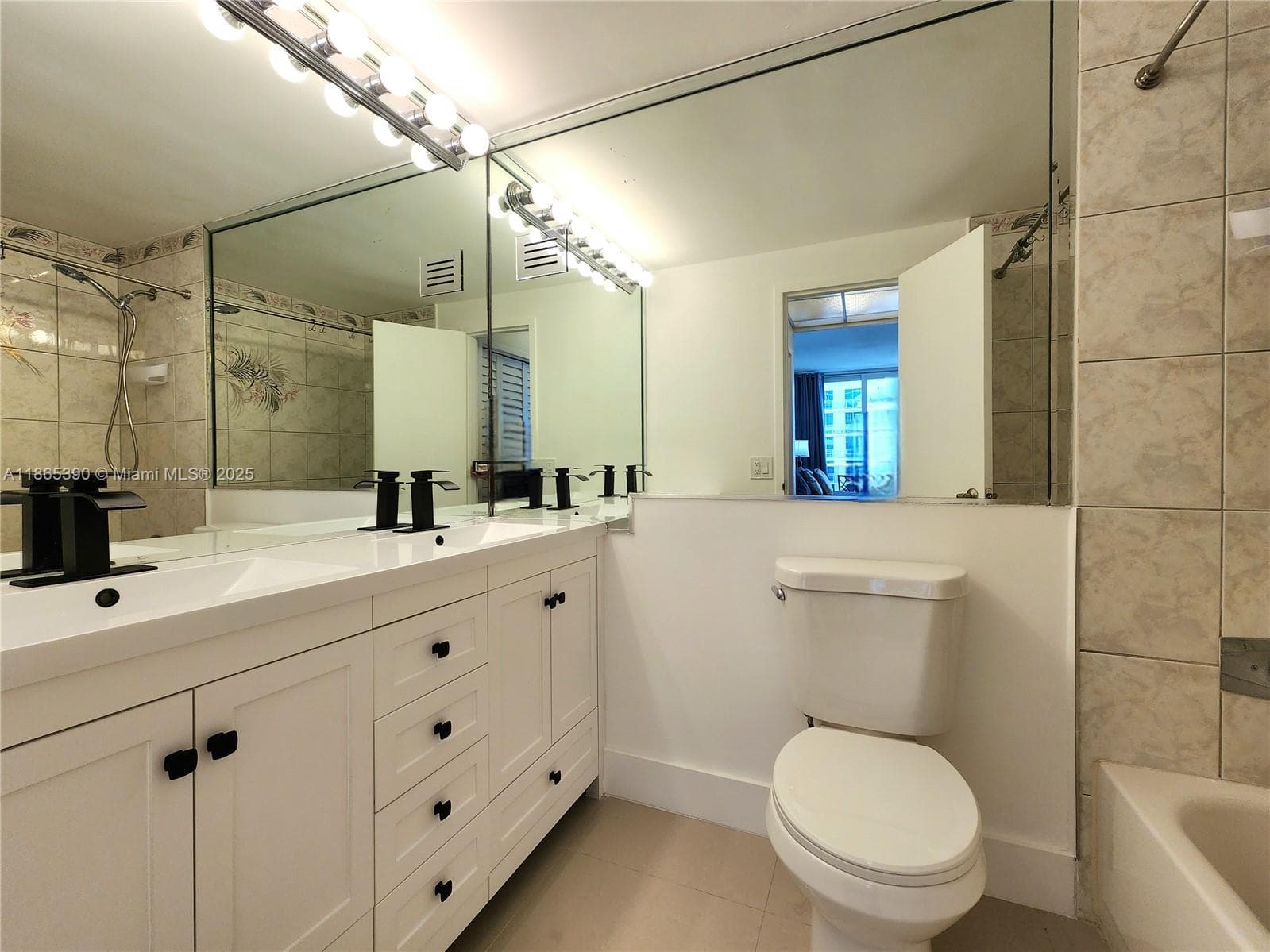 ALEXANDER TOWERS CONDO · #1217 in Hollywood - Photo 15