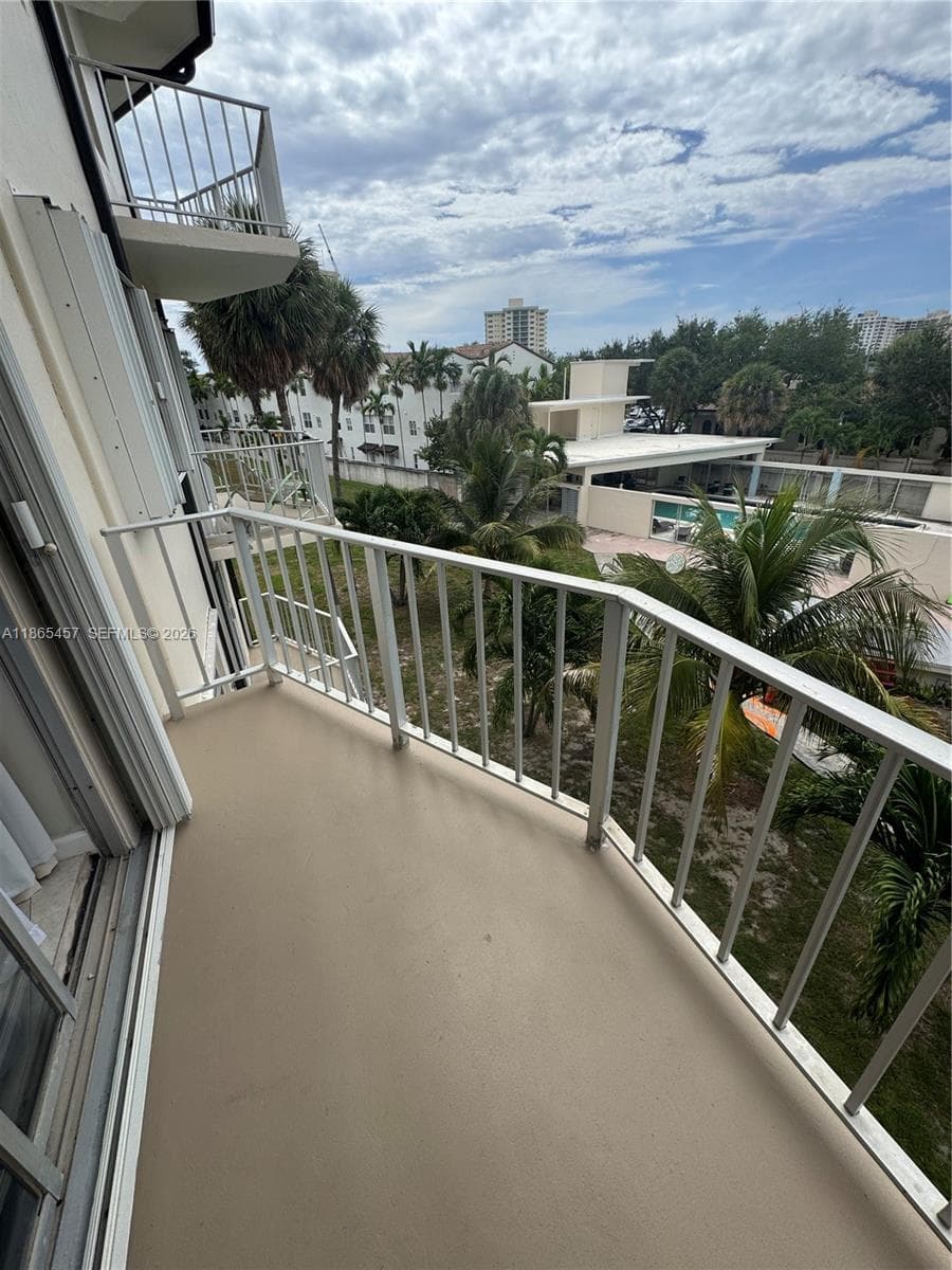 VILLAGE BY THE SEA CONDO · #315-C in Lauderdale By The Sea - Photo 10