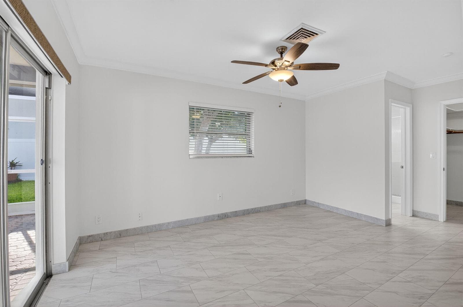 Primary suite