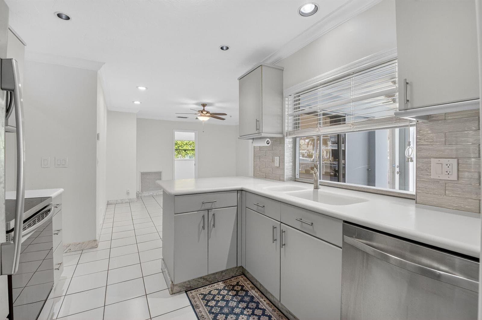 937 kitchen 4