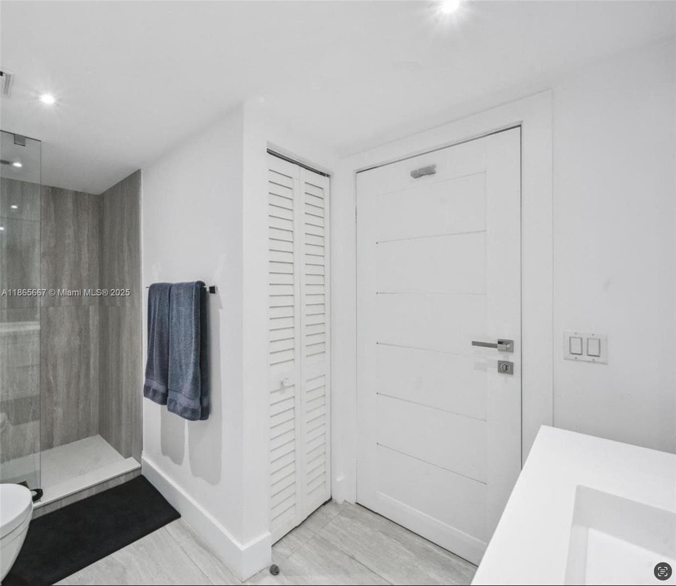 CRICKET CLUB CONDO · #1507 in Miami - Photo 6