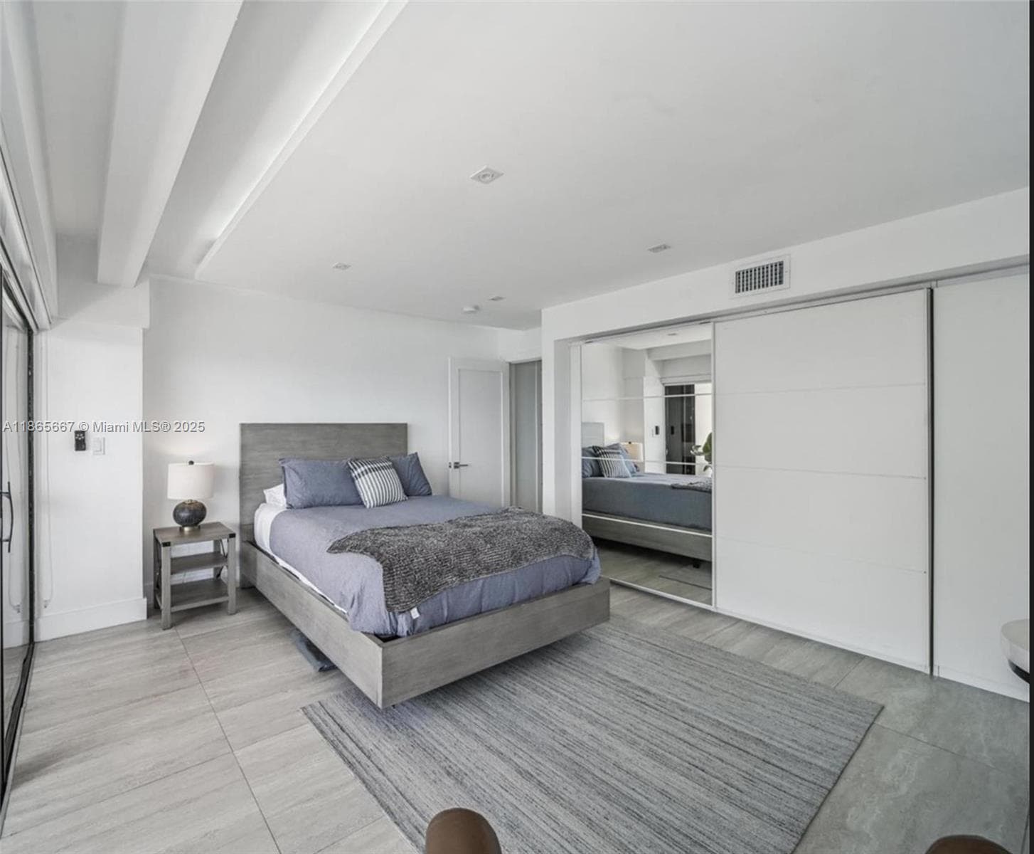CRICKET CLUB CONDO · #1507 in Miami - Photo 3