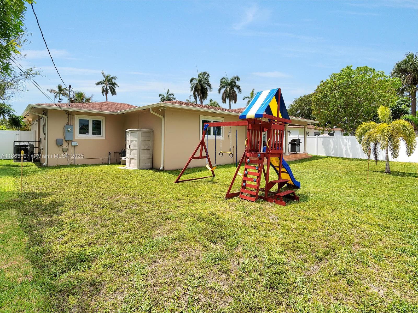 3141 Hollywood Blvd photo 42