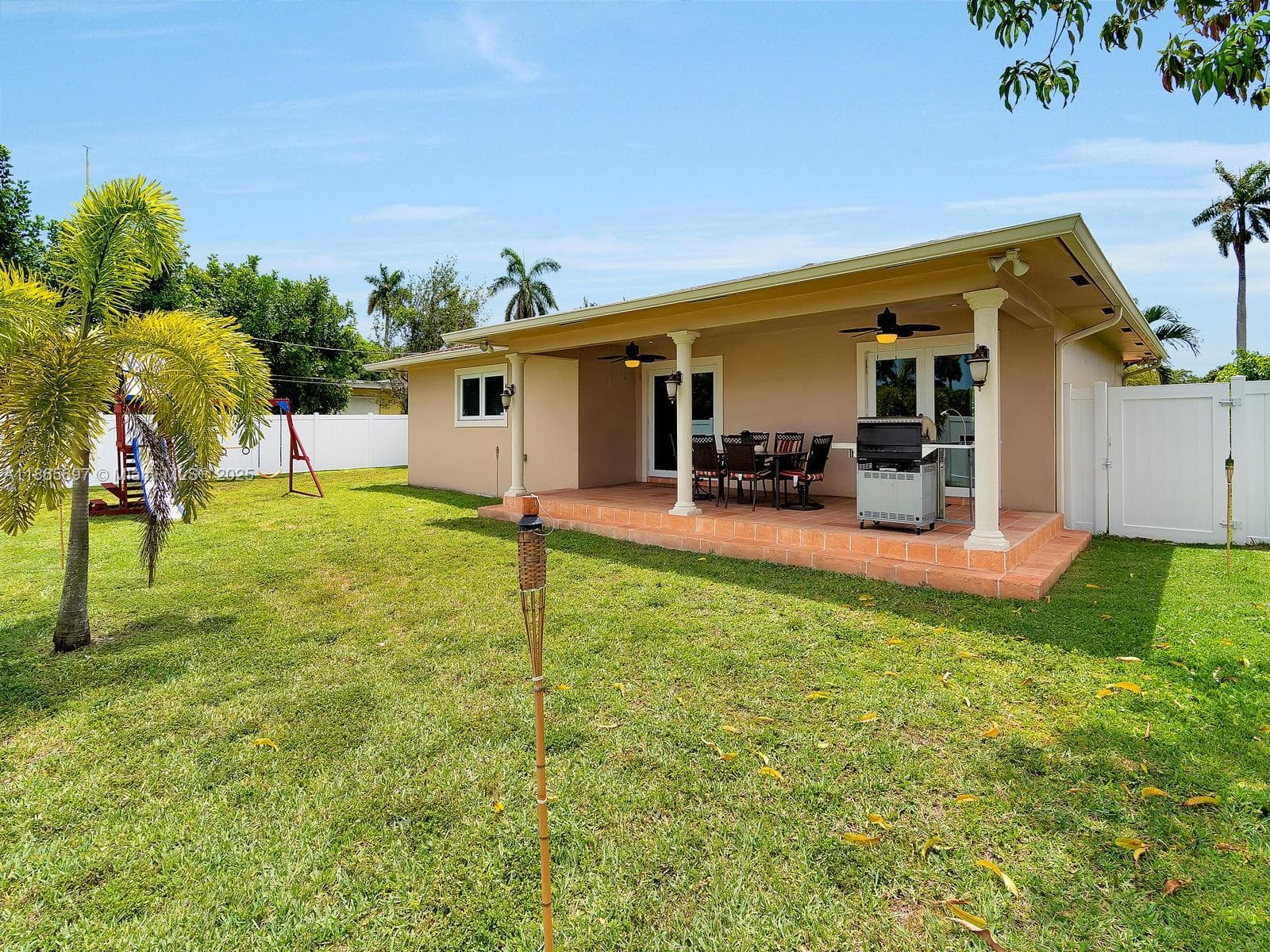 3141 Hollywood Blvd photo 43