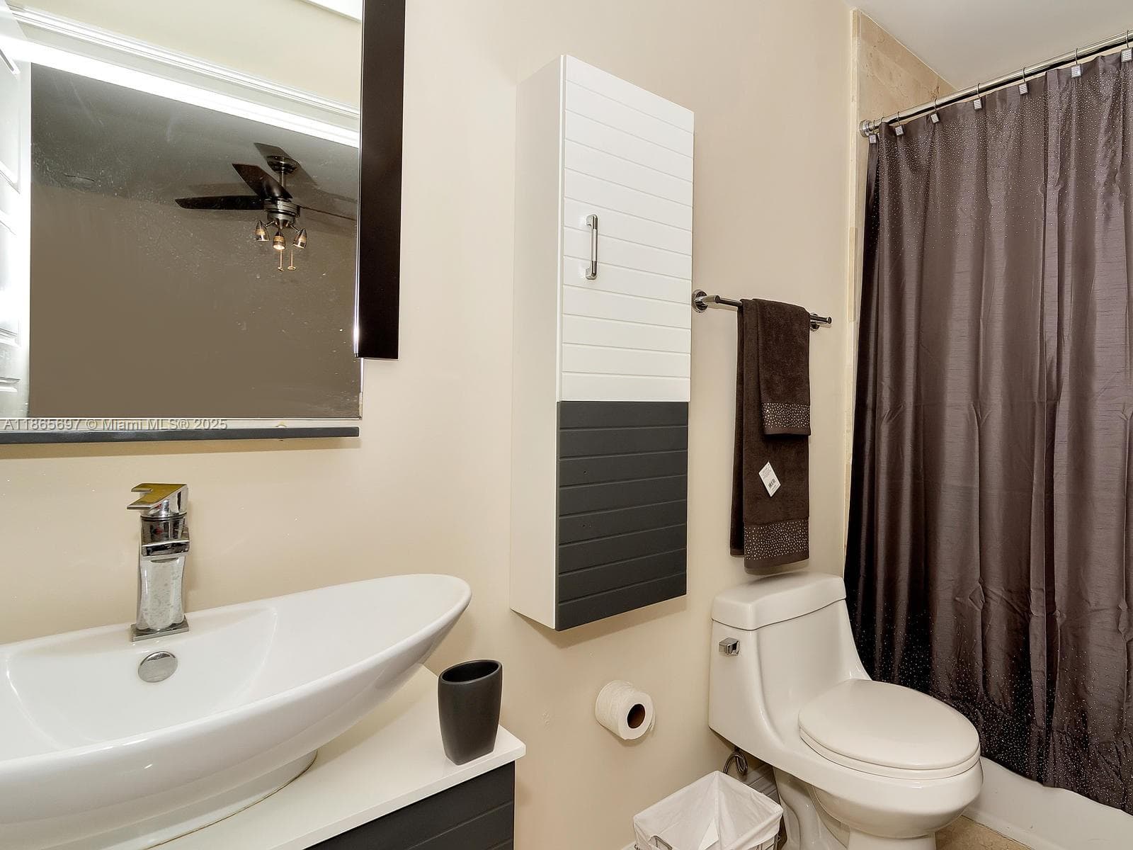 3141 Hollywood Blvd photo 29