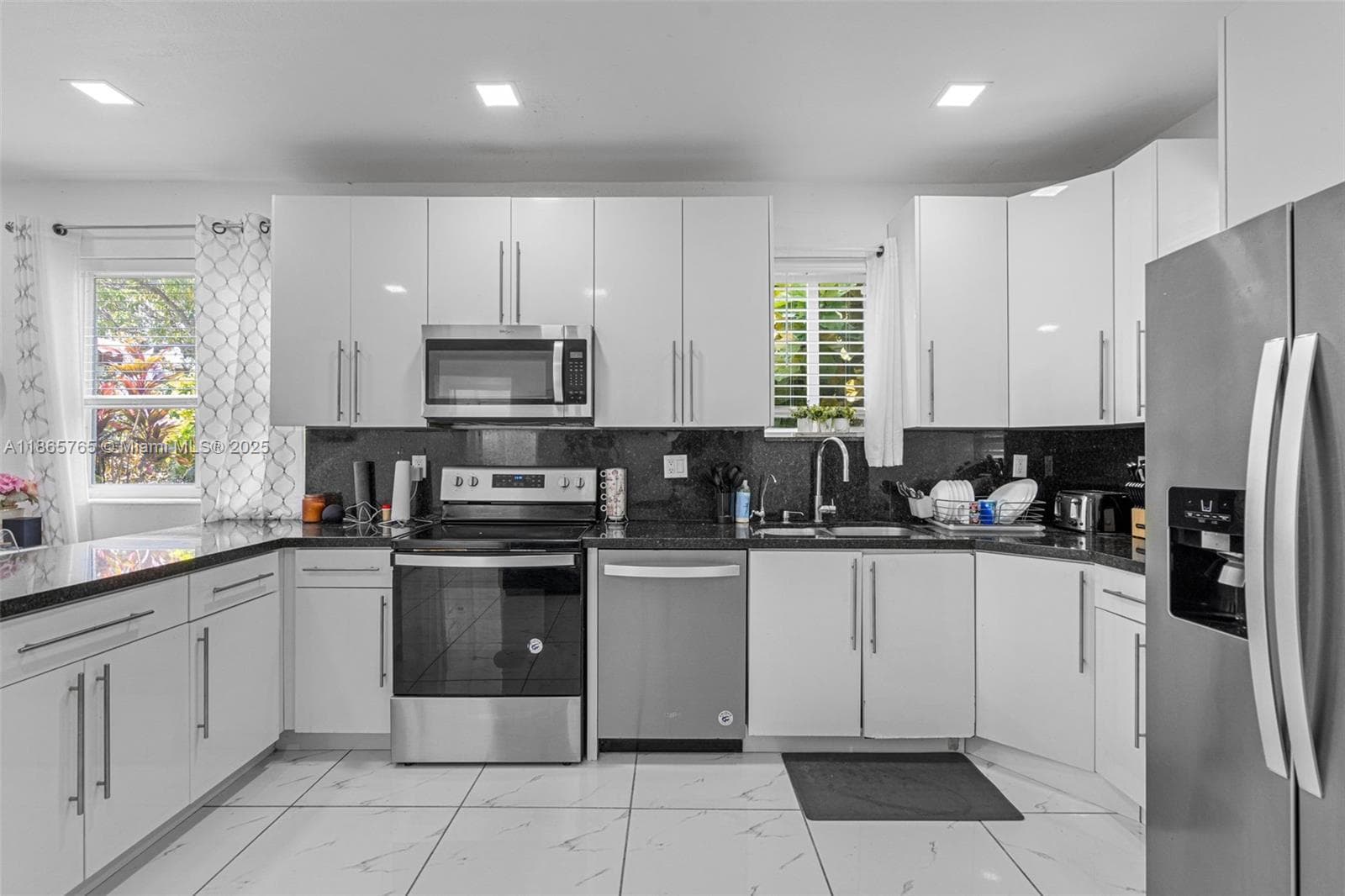 KITCHEN UNIT #2