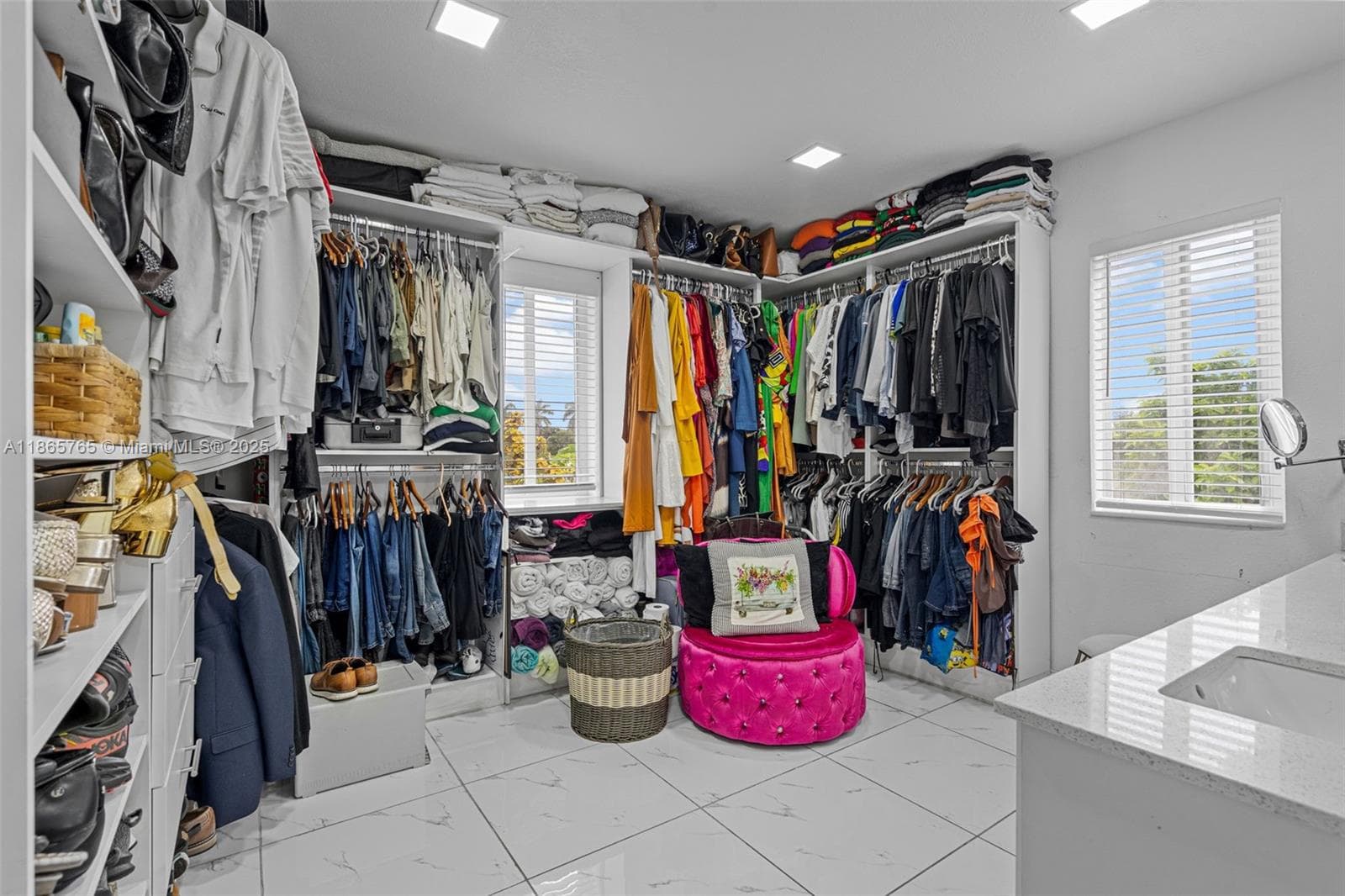 BIG CLOSET UNIT #3