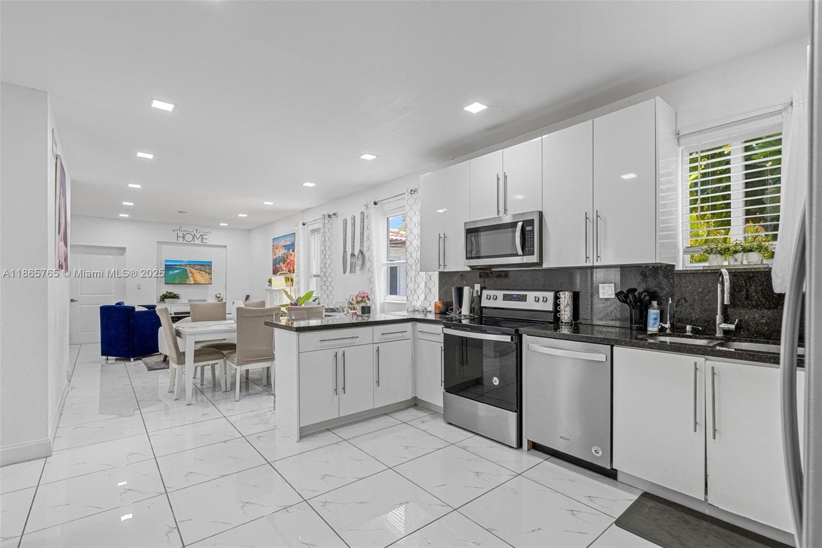 KITCHEN UNIT #2