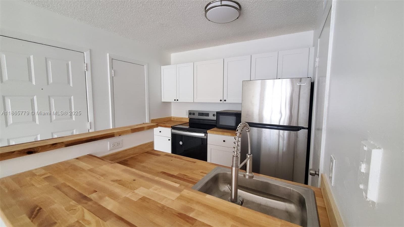 PALM AIRE GARDENS CONDO · #15 in Pompano Beach - Photo 6