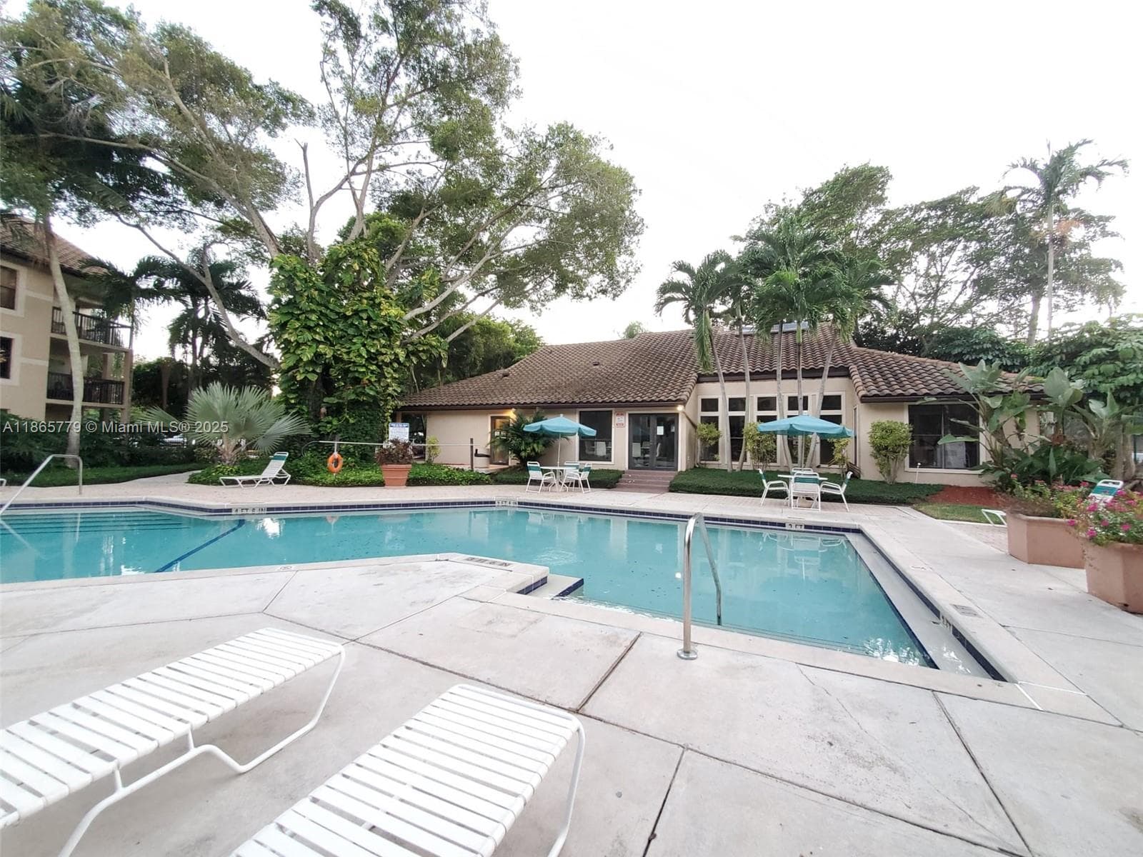 PALM AIRE GARDENS CONDO · #15 in Pompano Beach - Photo 26