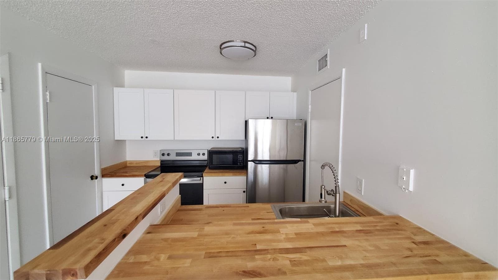 PALM AIRE GARDENS CONDO · #15 in Pompano Beach - Photo 7