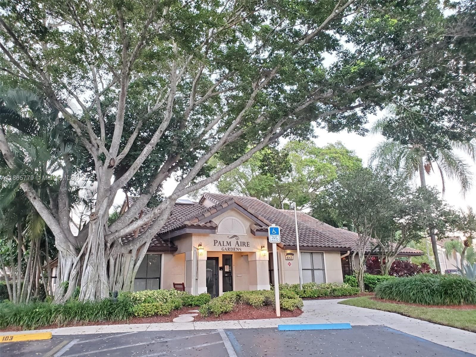 PALM AIRE GARDENS CONDO · #15 in Pompano Beach - Photo 25