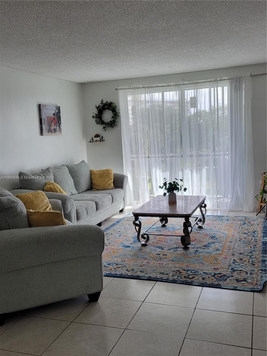 HILLCREST EAST NO 20 COND · #306 in Hollywood - Photo 6