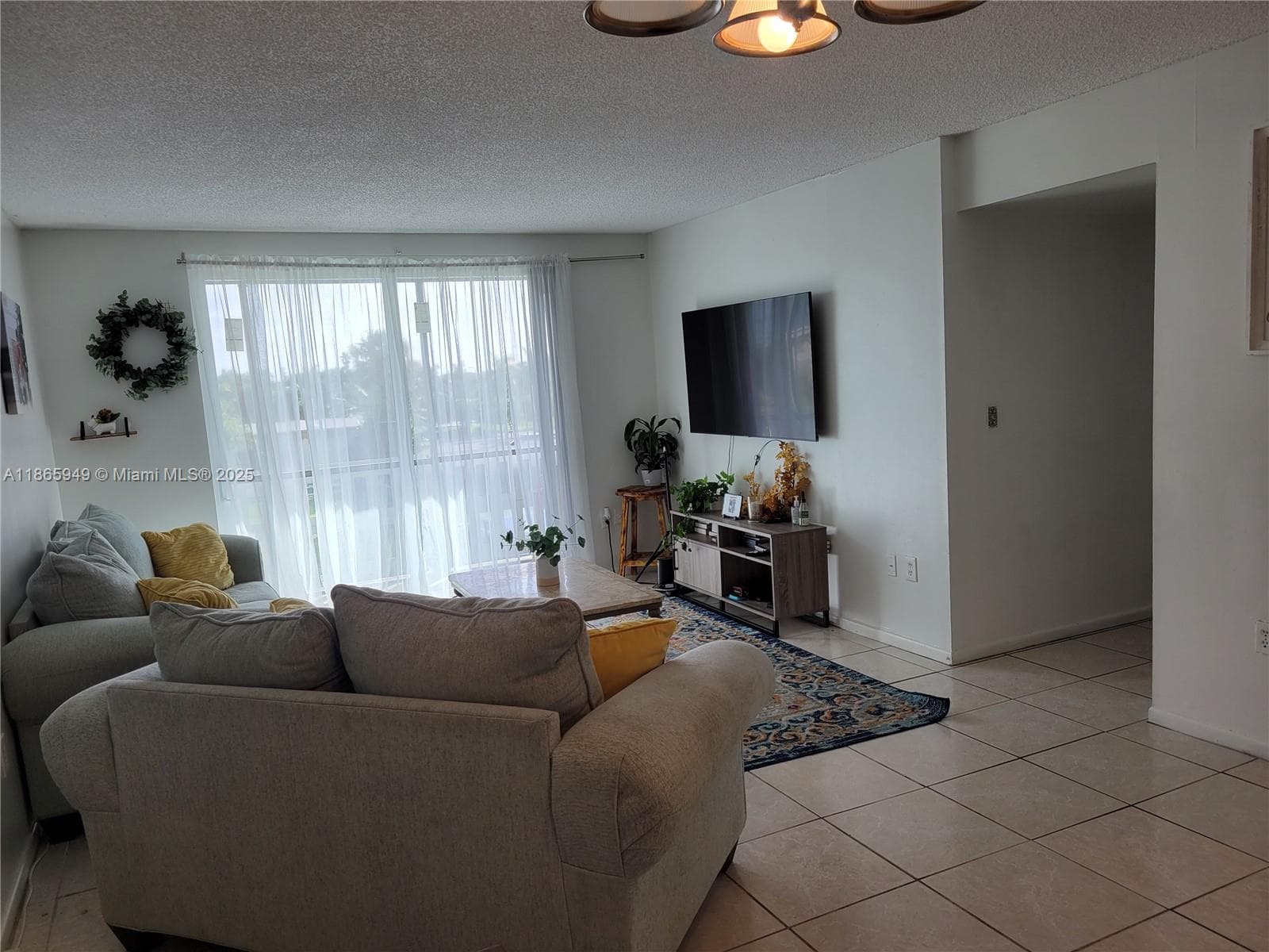 HILLCREST EAST NO 20 COND · #306 in Hollywood - Photo 3