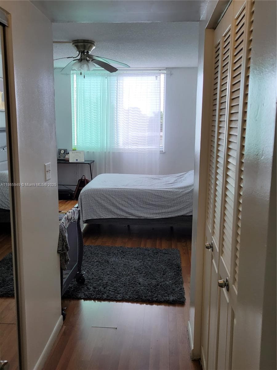 HILLCREST EAST NO 20 COND · #306 in Hollywood - Photo 14