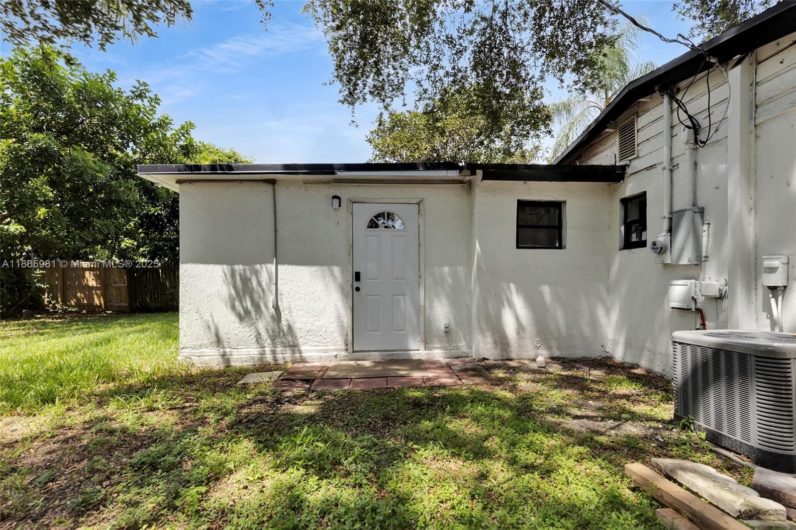 5836 Hope St #0 photo 11