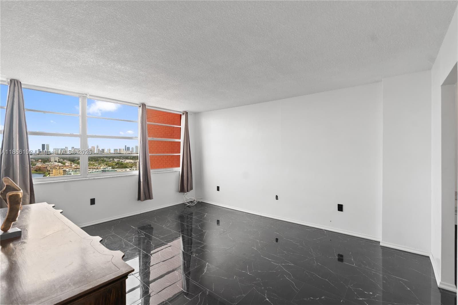 BUCKLEY TOWERS CONDO - EA · #1506E in Miami - Photo 13