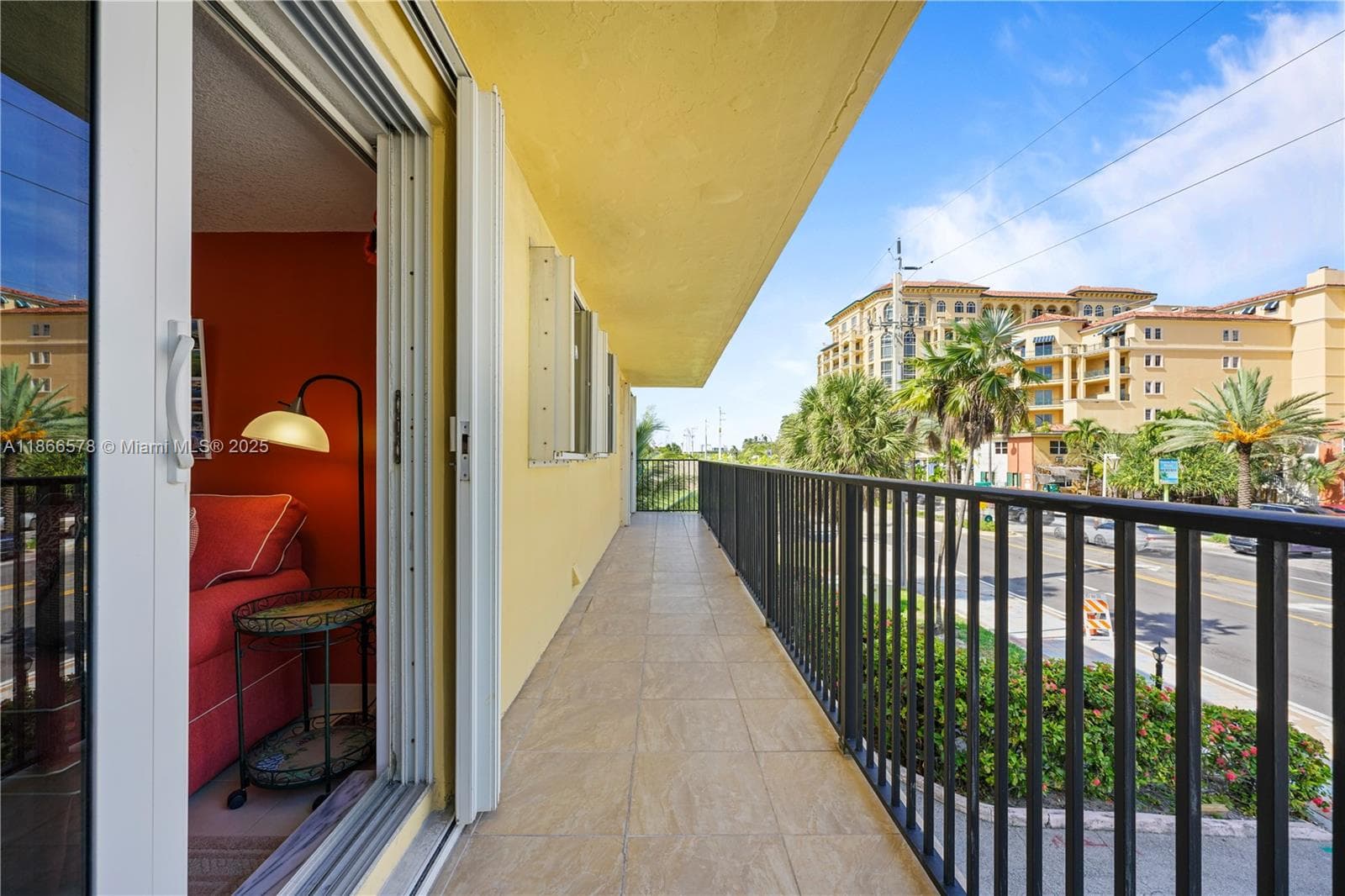 Facing Ocean Drive