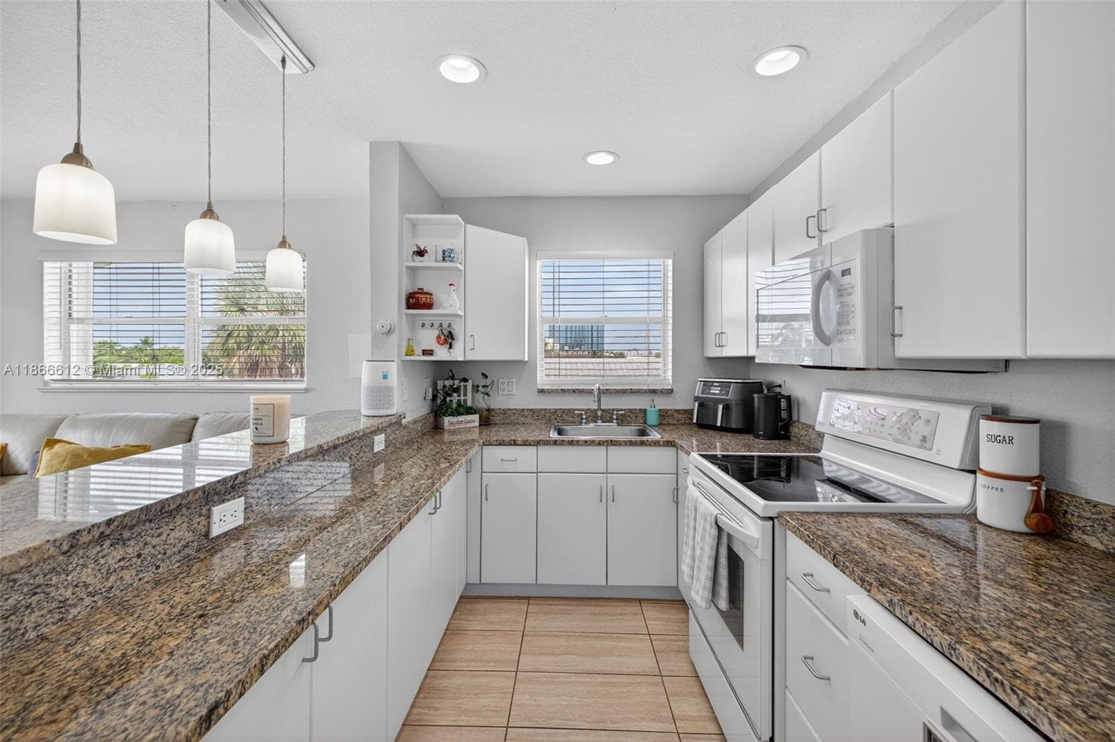 DU BARRY CONDO · #309 in Fort Lauderdale - Photo 1