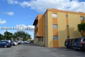 BELLA VENEZIA CONDO · #211 in Hialeah - Photo 2