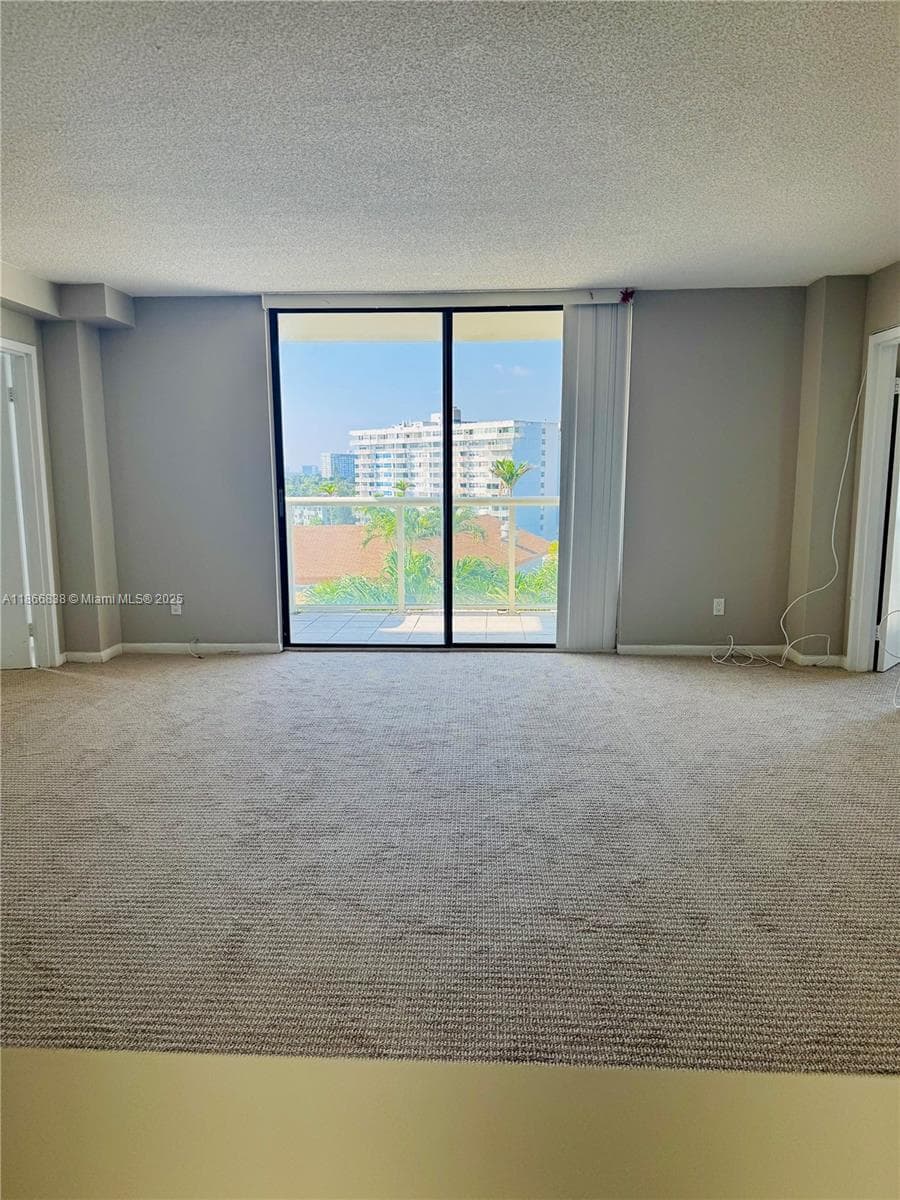 SAILBOAT CAY CONDO · #606 in North Miami - Photo 3