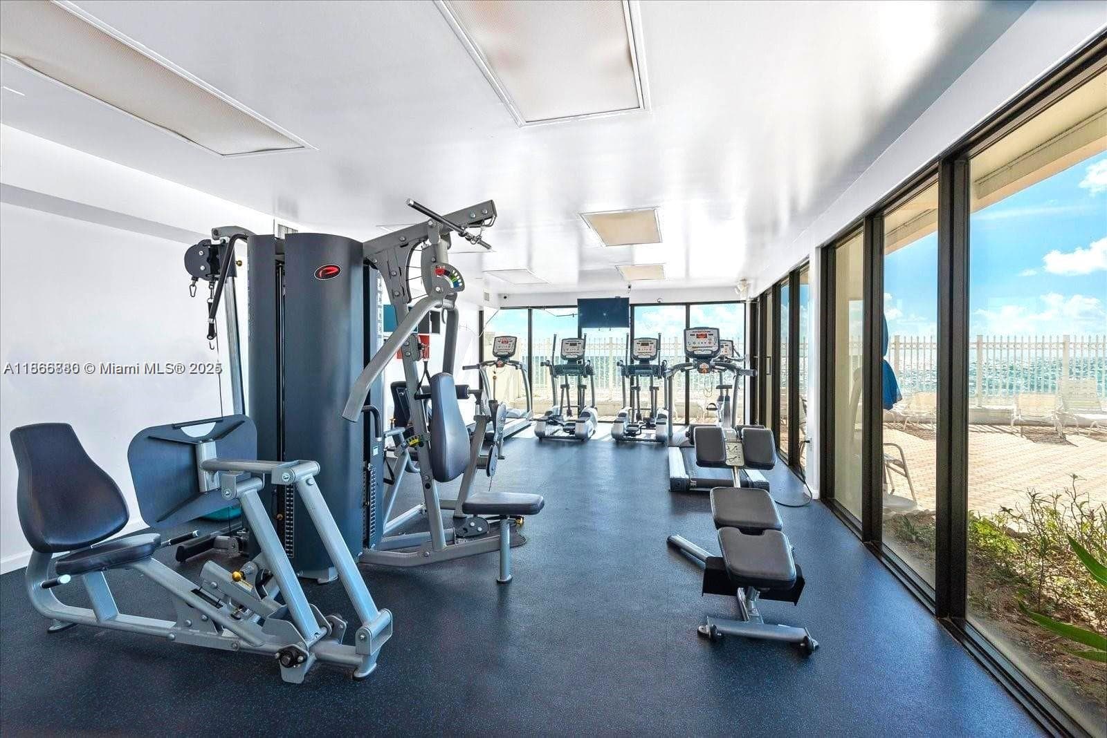 ALEXANDER TOWERS CONDO · #708 in Hollywood - Photo 31