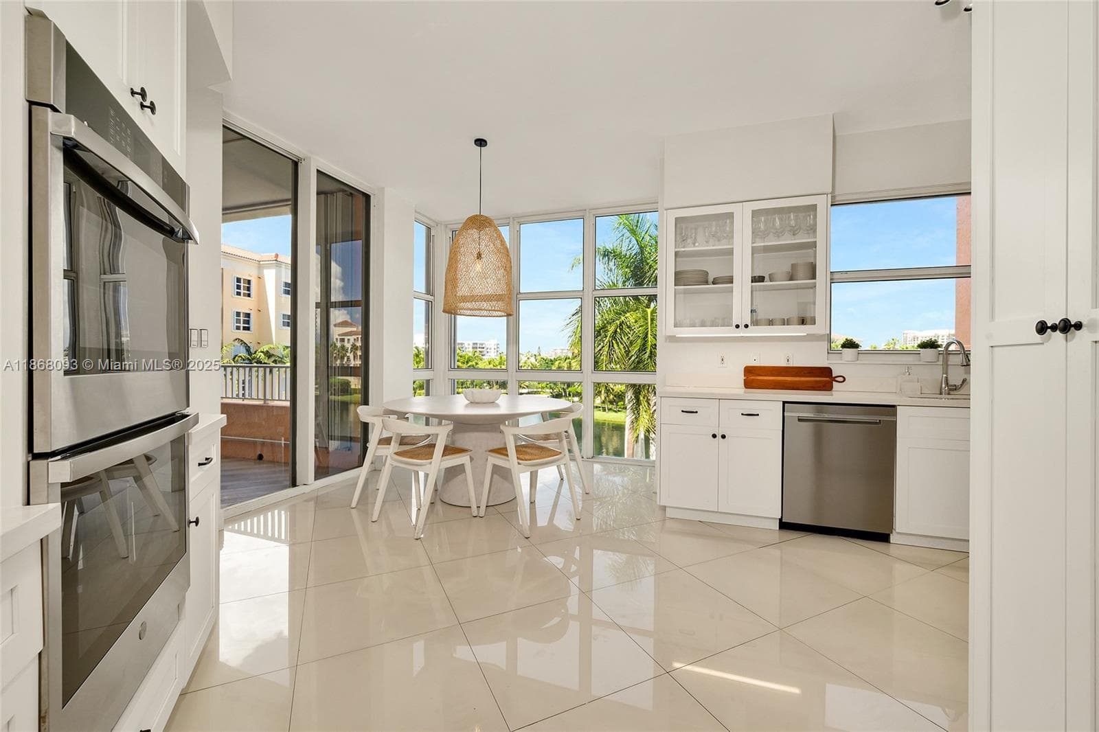 LAKE VILLA TWO CONDO · #406 in Key Biscayne - Photo 6