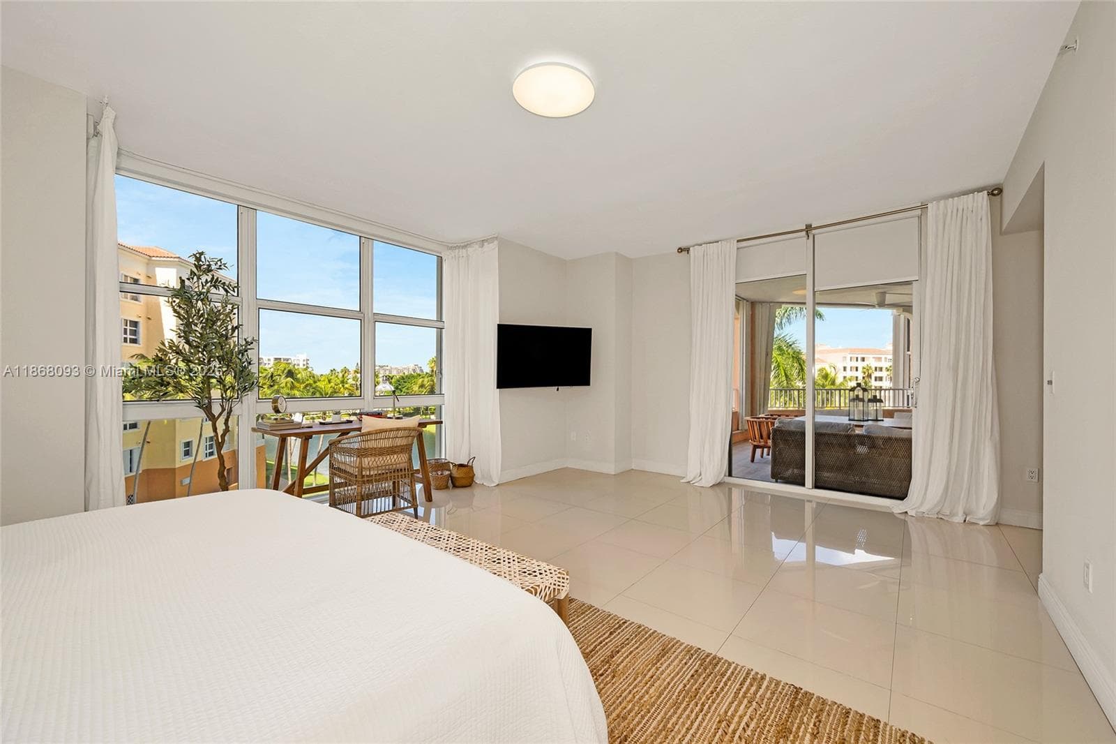 LAKE VILLA TWO CONDO · #406 in Key Biscayne - Photo 20