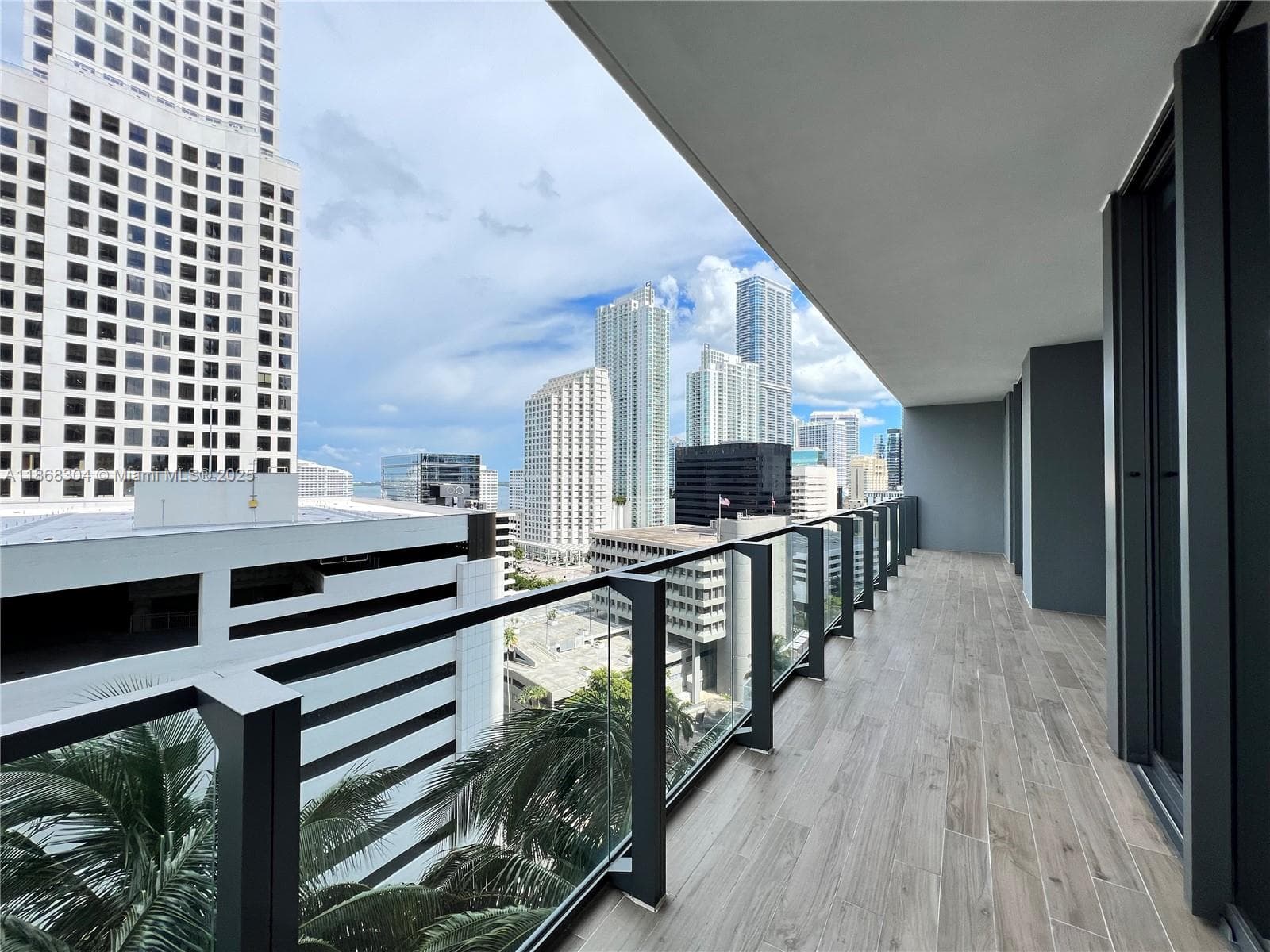 Reach Brickell City Centre · #1003 in Miami - Photo 35