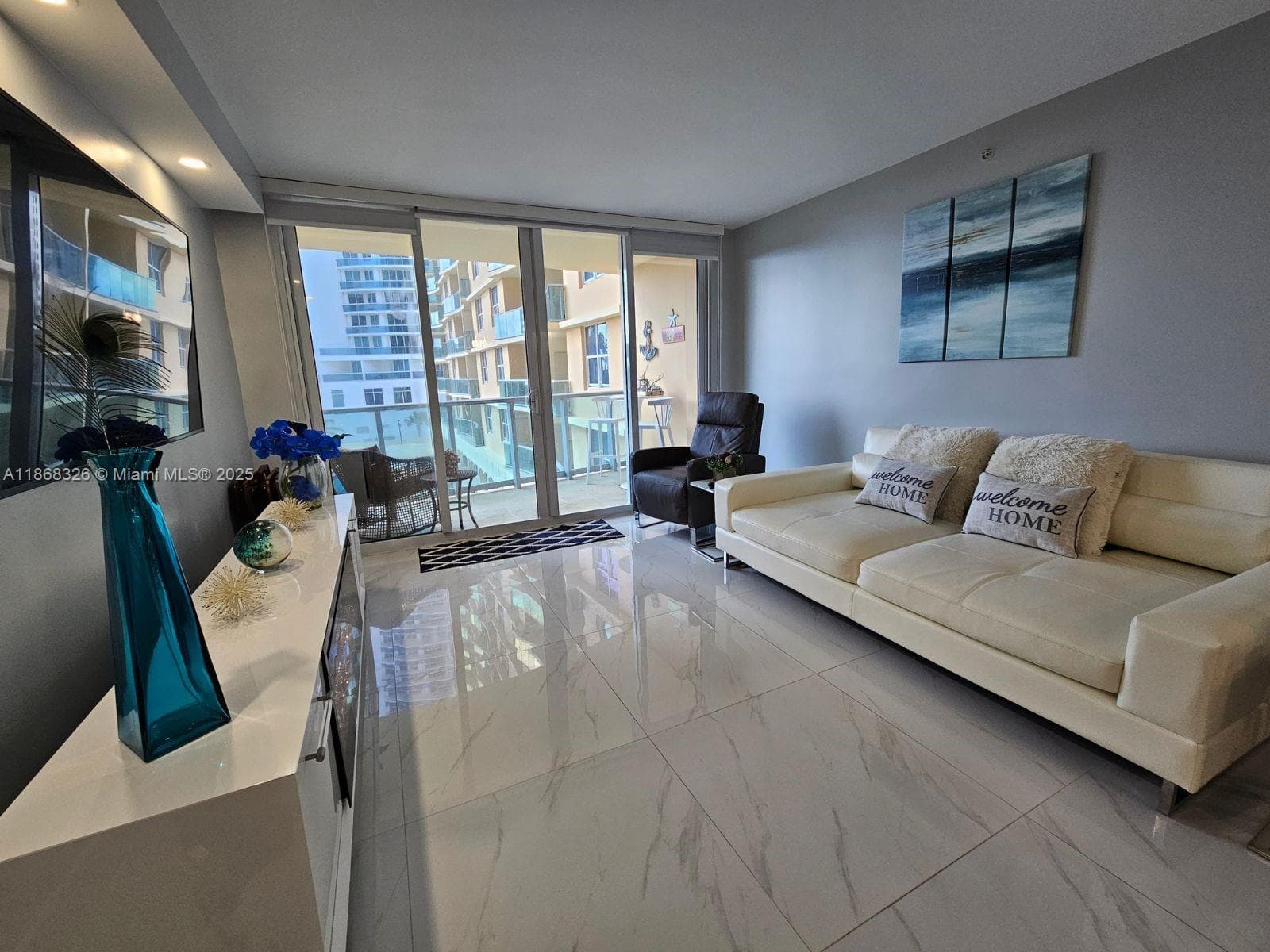 WAVE CONDO · #418 (Ave. April 10 2026 in Hollywood - Photo 14