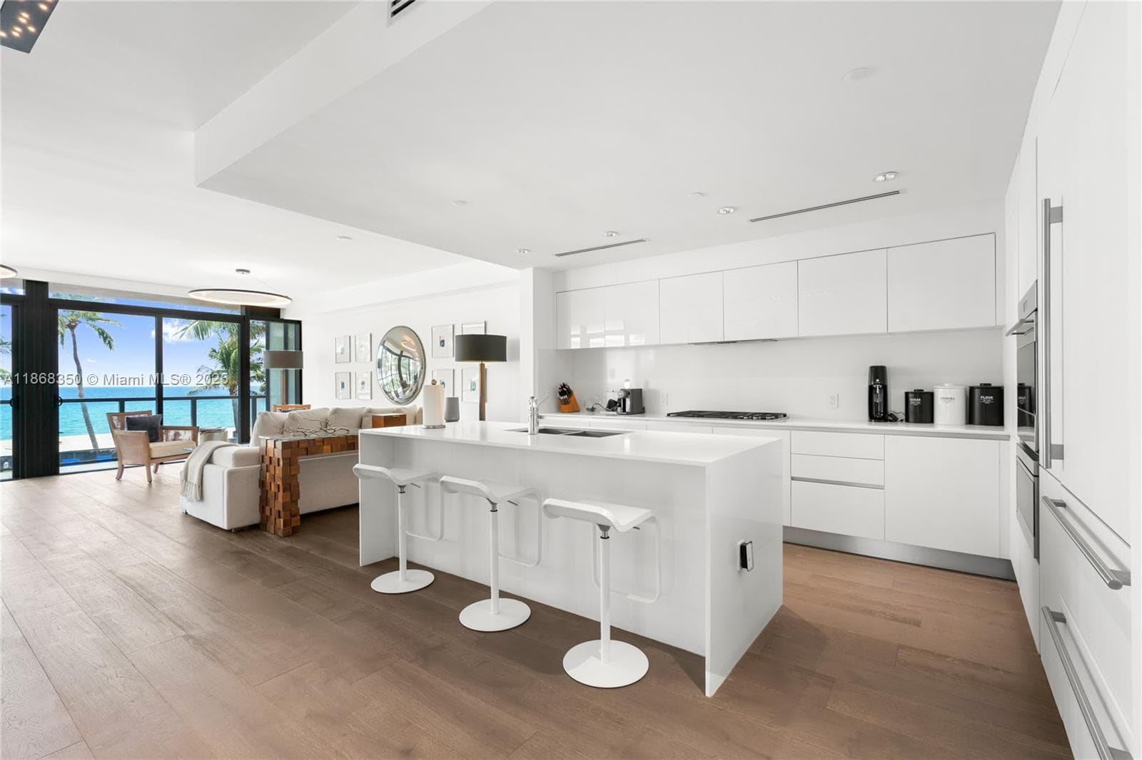 SAGE BEACH CONDO · #3F in Hollywood - Photo 2