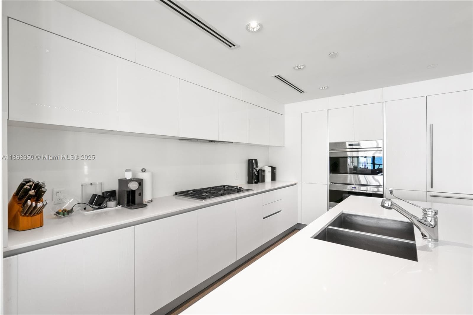 SAGE BEACH CONDO · #3F in Hollywood - Photo 13