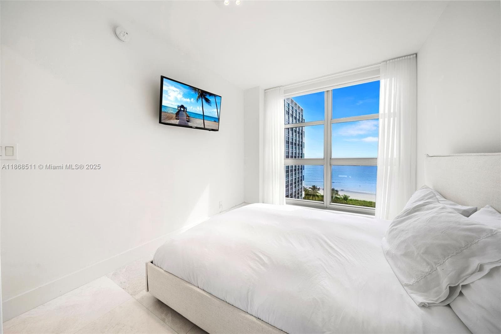 CRYSTAL HOUSE CONDO · #10G in Miami Beach - Photo 13