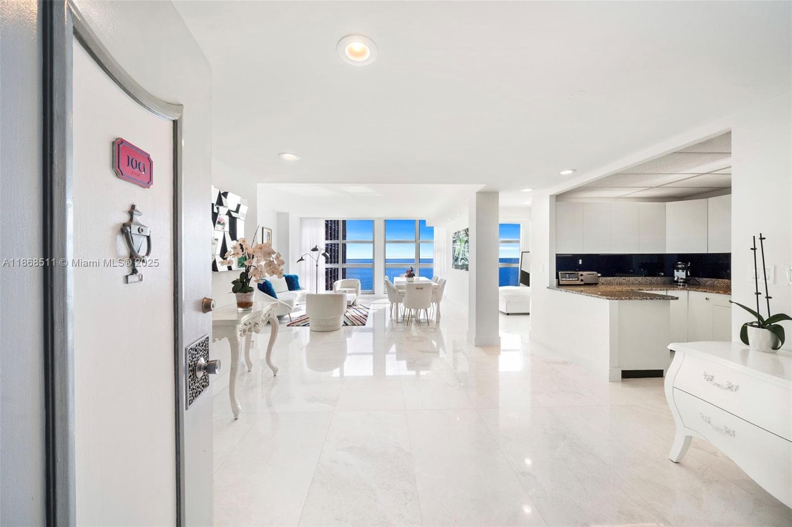 CRYSTAL HOUSE CONDO · #10G in Miami Beach - Photo 1