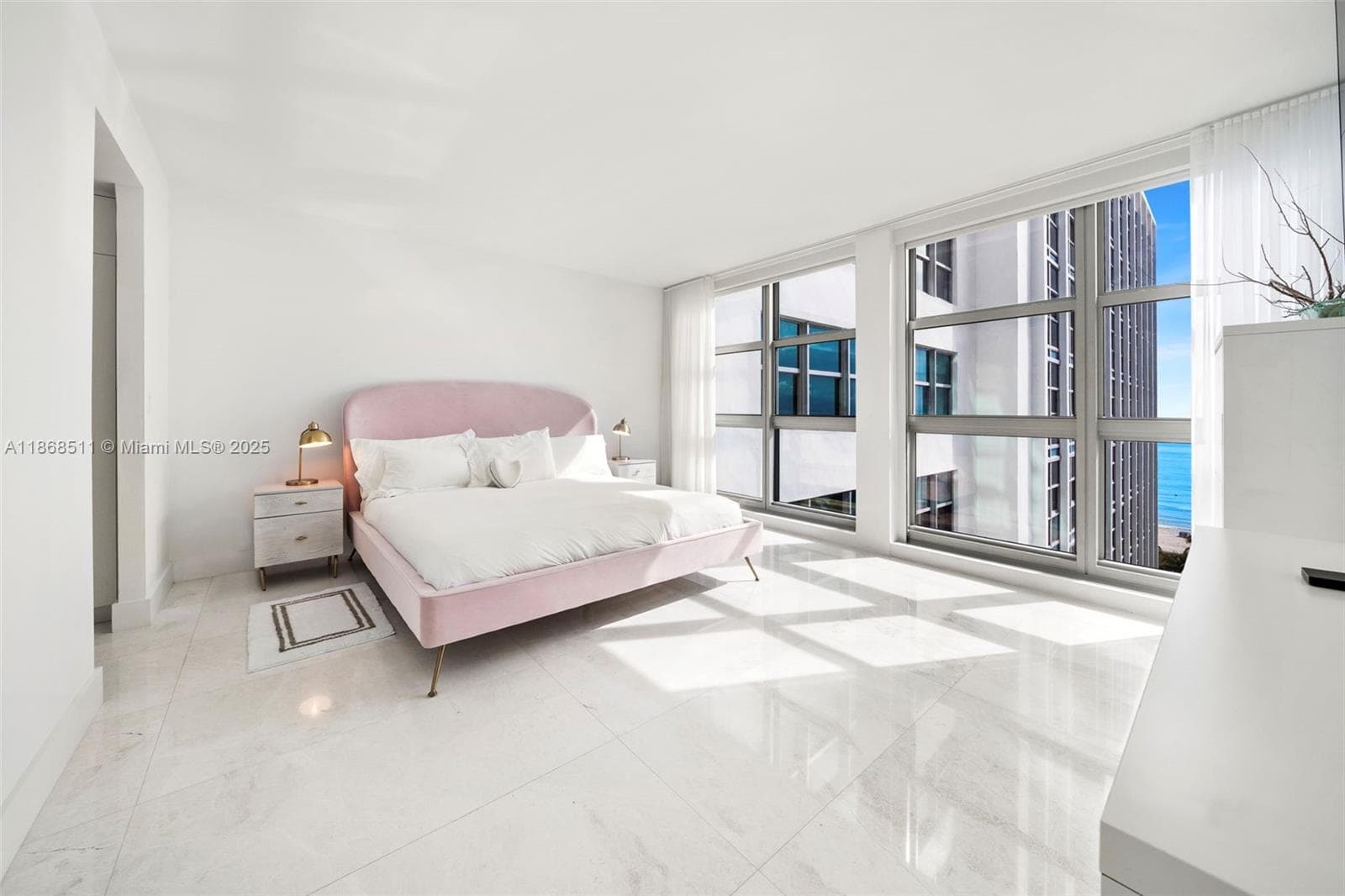 CRYSTAL HOUSE CONDO · #10G in Miami Beach - Photo 11