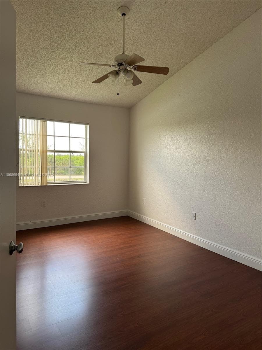 LAKEVIEW CLUB CONDO · #310 in Oakland Park - Photo 6