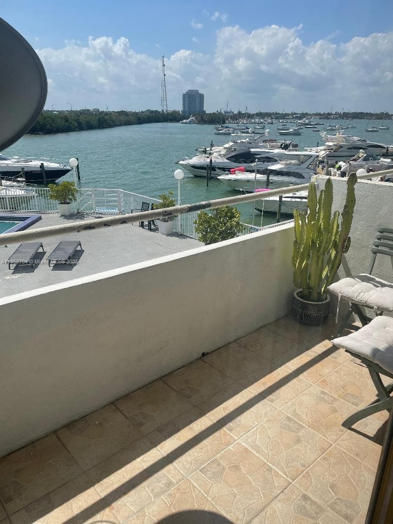 Bayshore Yacht & Tennis Club · #215 in North Bay Village - Photo 9