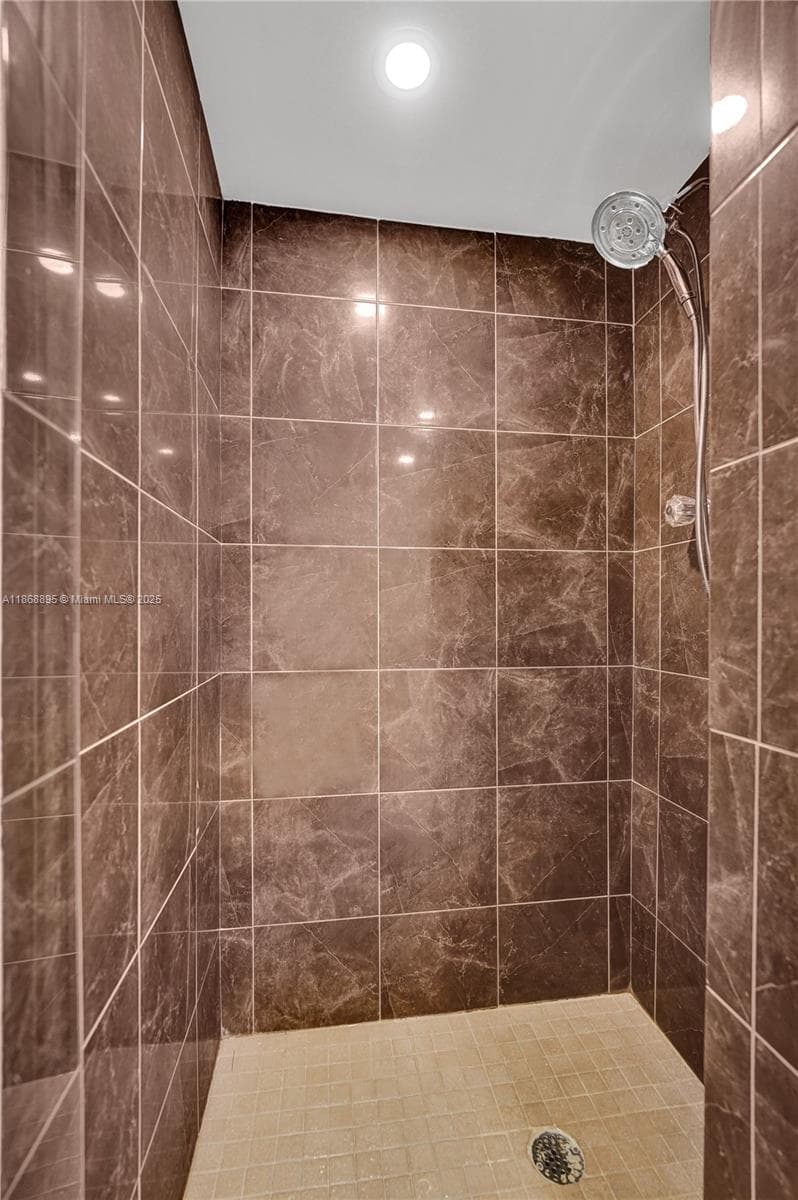 ALLINGTON TOWERS N · #6F in Hollywood - Photo 20