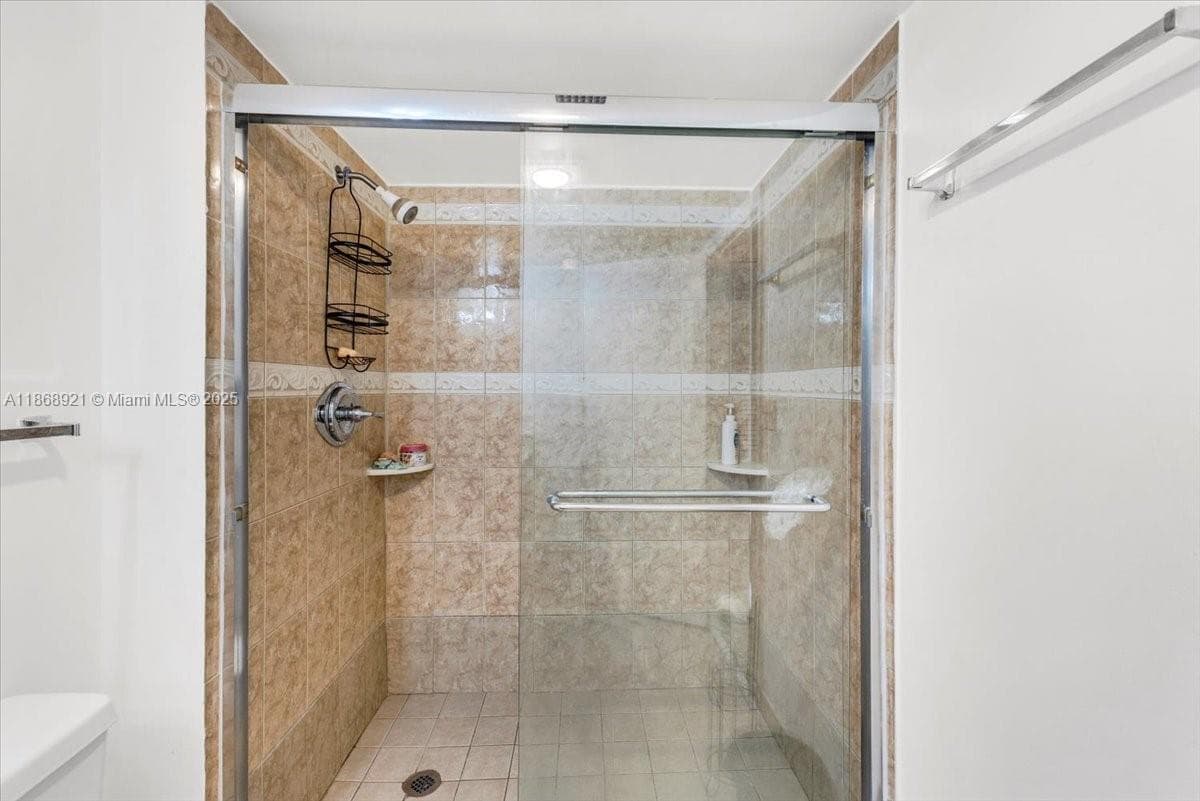 CHANTILLY CONDO · #607 in Miami - Photo 19