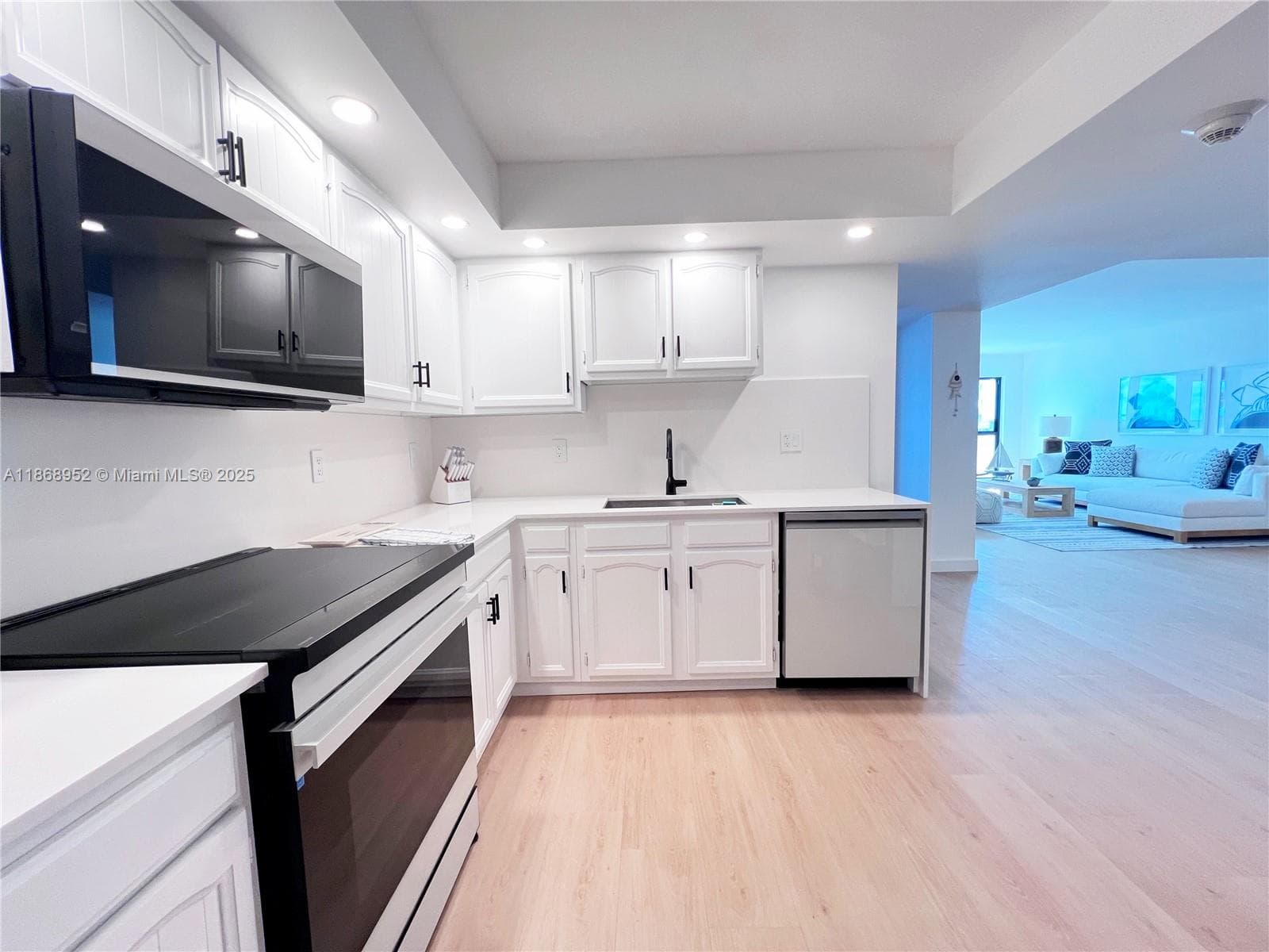 SEA RANCH CLUB A CONDO · #503 in Lauderdale By The Sea - Photo 24