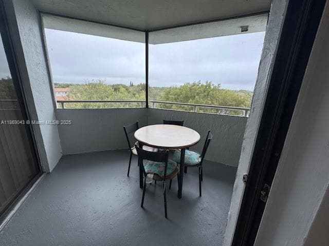 VERABELLA FALLS CONDO · #PH2 in Miami - Photo 17