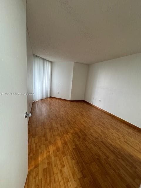 VERABELLA FALLS CONDO · #PH2 in Miami - Photo 8