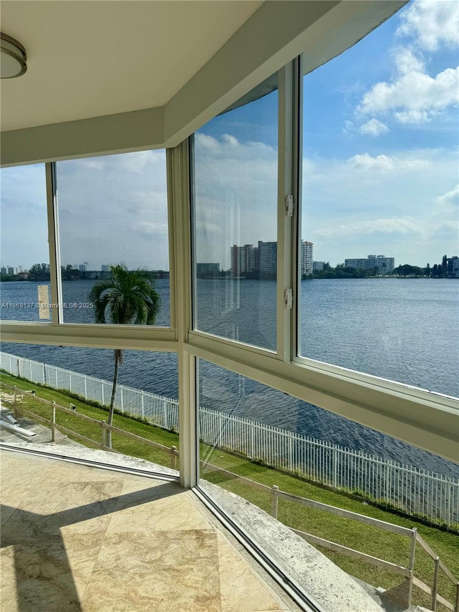 RIVIERA CONDOMINIUM · #33 in Miami - Photo 16