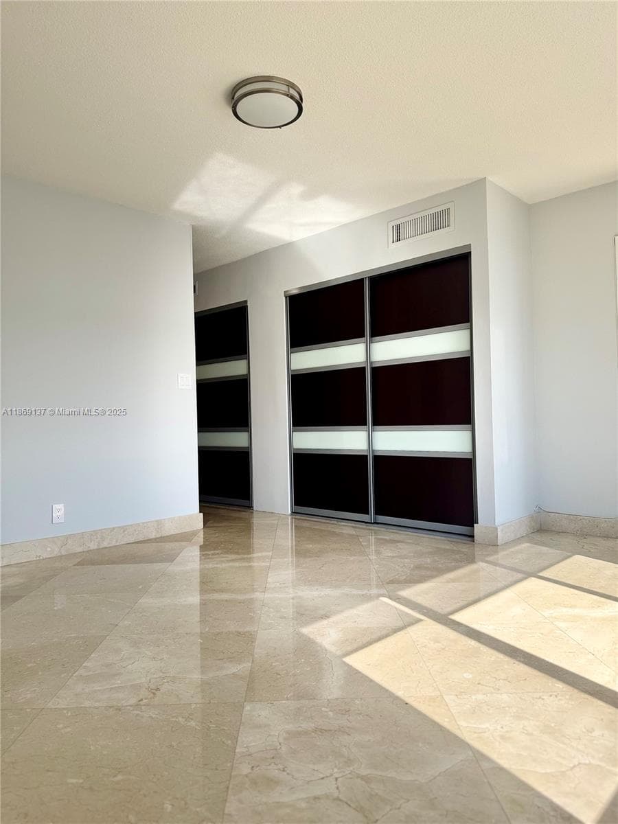 RIVIERA CONDOMINIUM · #33 in Miami - Photo 15