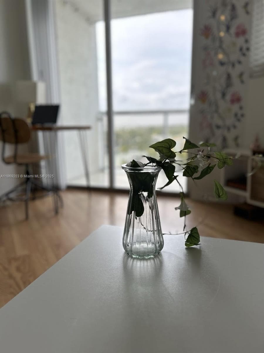 LA RIVE GAUCHE CONDO · #1007 in Miami Beach - Photo 6