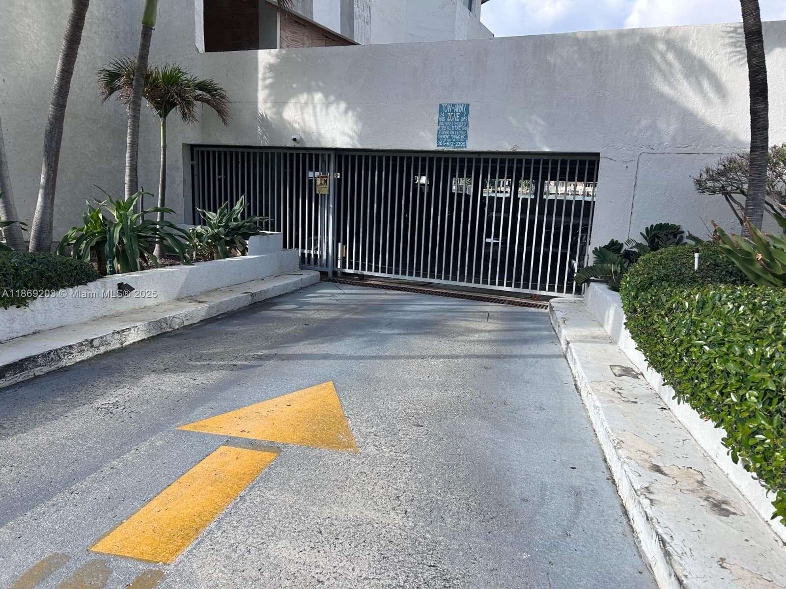 LA RIVE GAUCHE CONDO · #1007 in Miami Beach - Photo 28