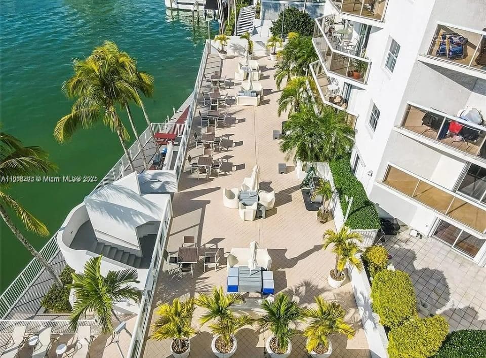 LA RIVE GAUCHE CONDO · #1007 in Miami Beach - Photo 24